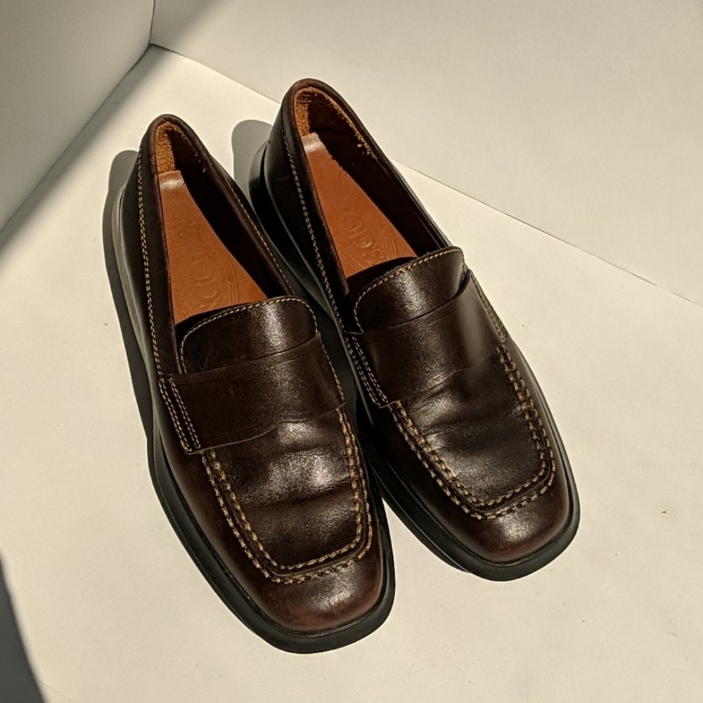 Brown leather Tod's loafers